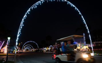 a-few-of-our-favorite-florida-holiday-displays,-dazzling-lights,-boat-parades-and-santa-visits