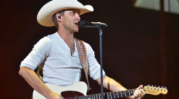 justin-moore's-'hell-on-a-highway-tour'-is-driving-through-pensacola